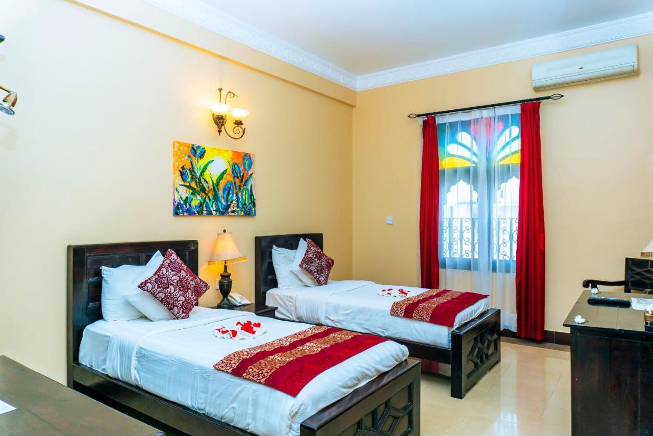Golden Tulip Stone Town Boutique