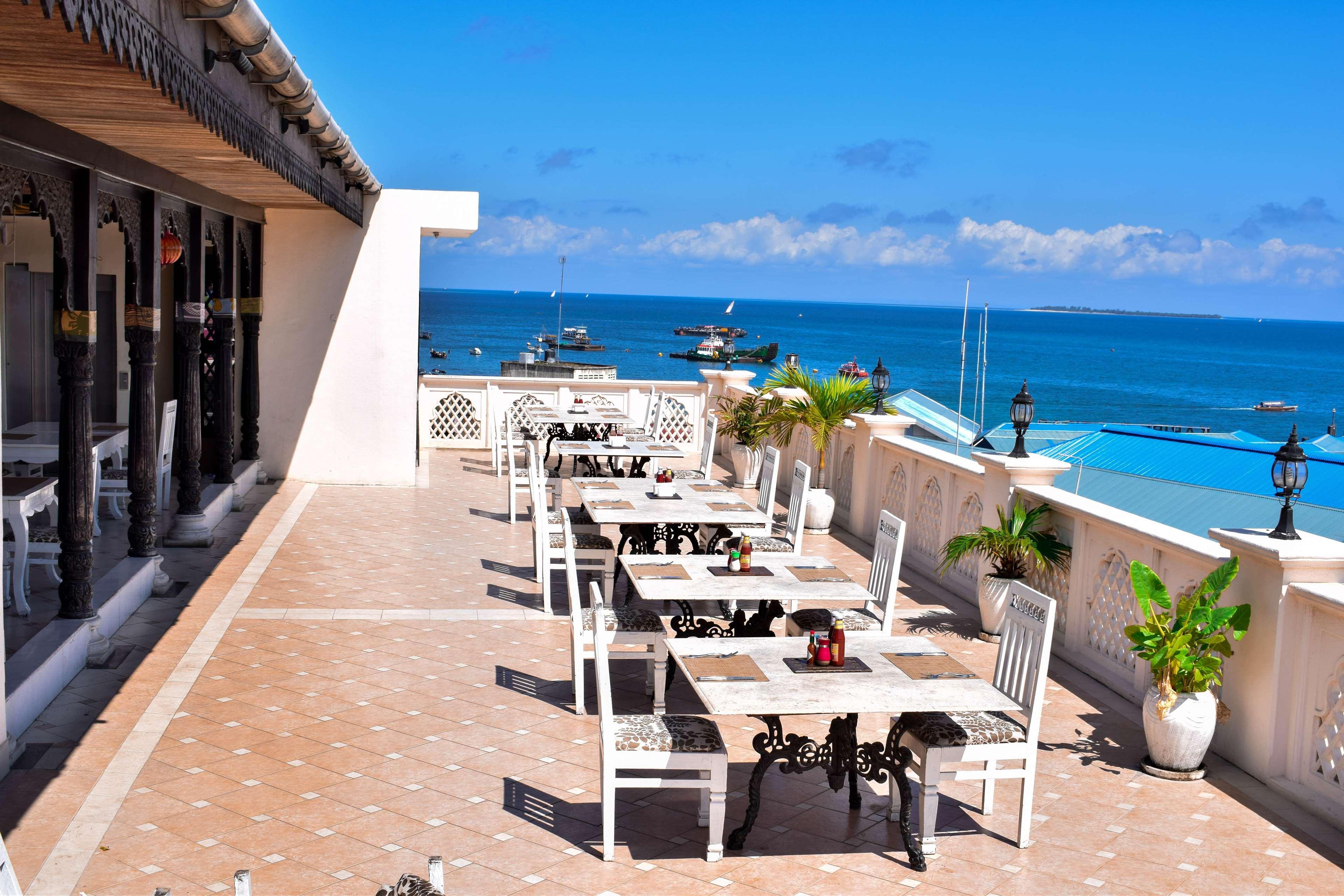Hotel Golden Tulip Stone Town Boutique 4*