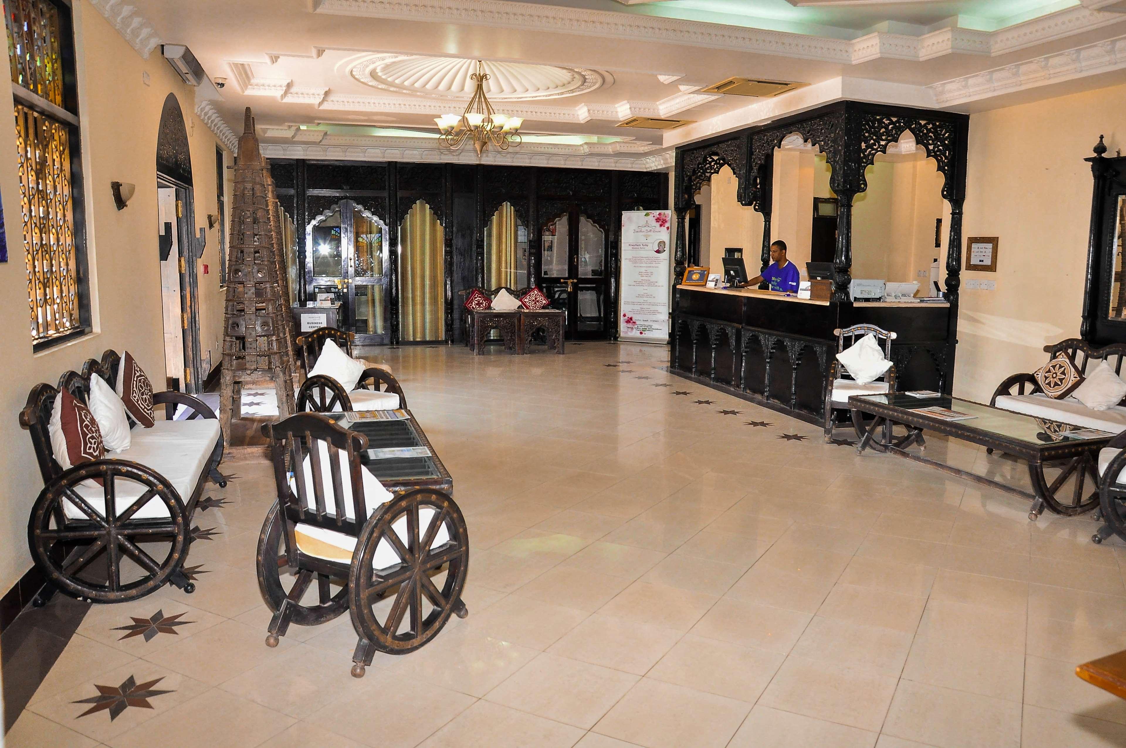 Golden Tulip Stone Town Boutique