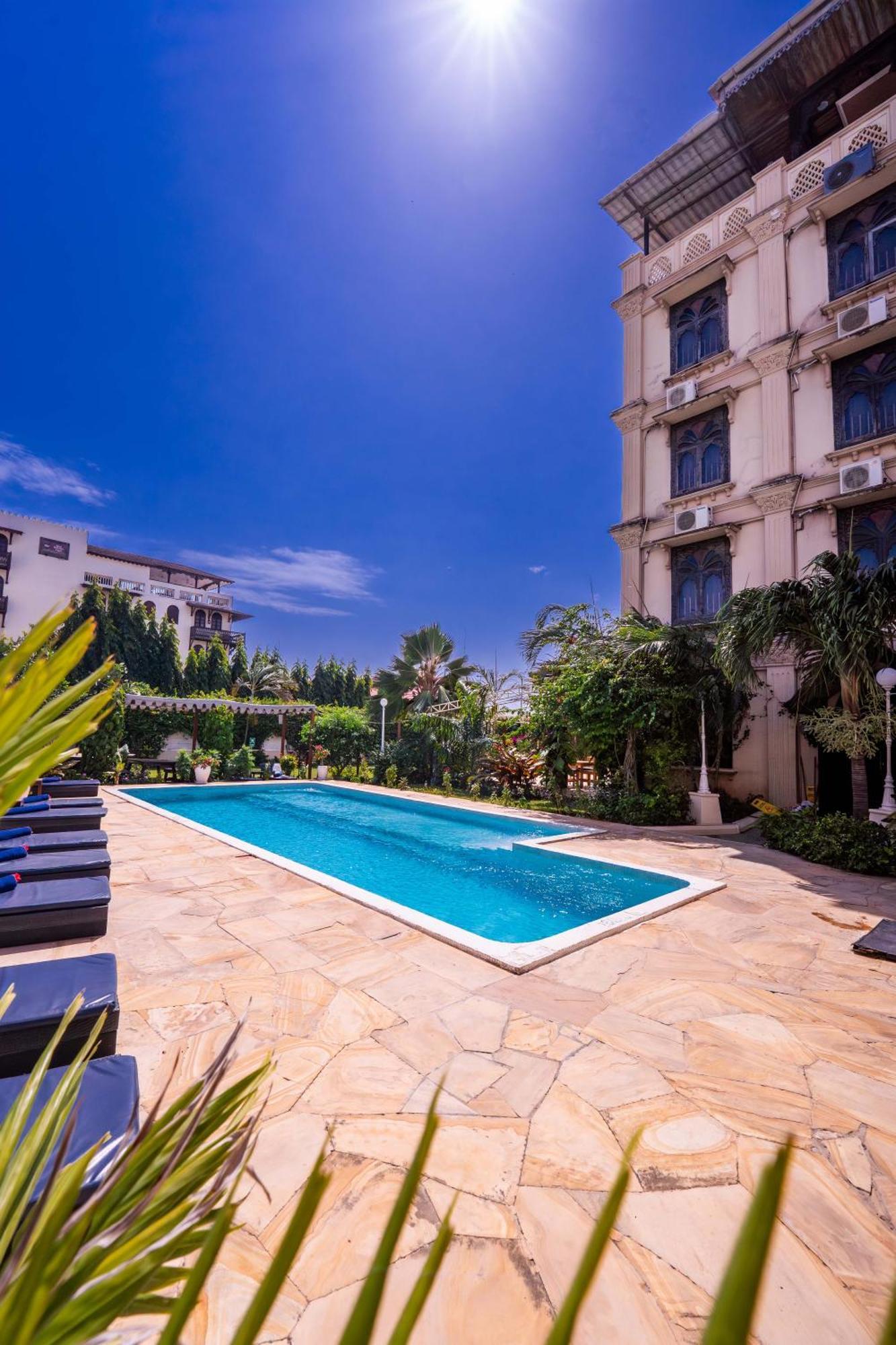 Golden Tulip Stone Town Boutique Hotel 4*