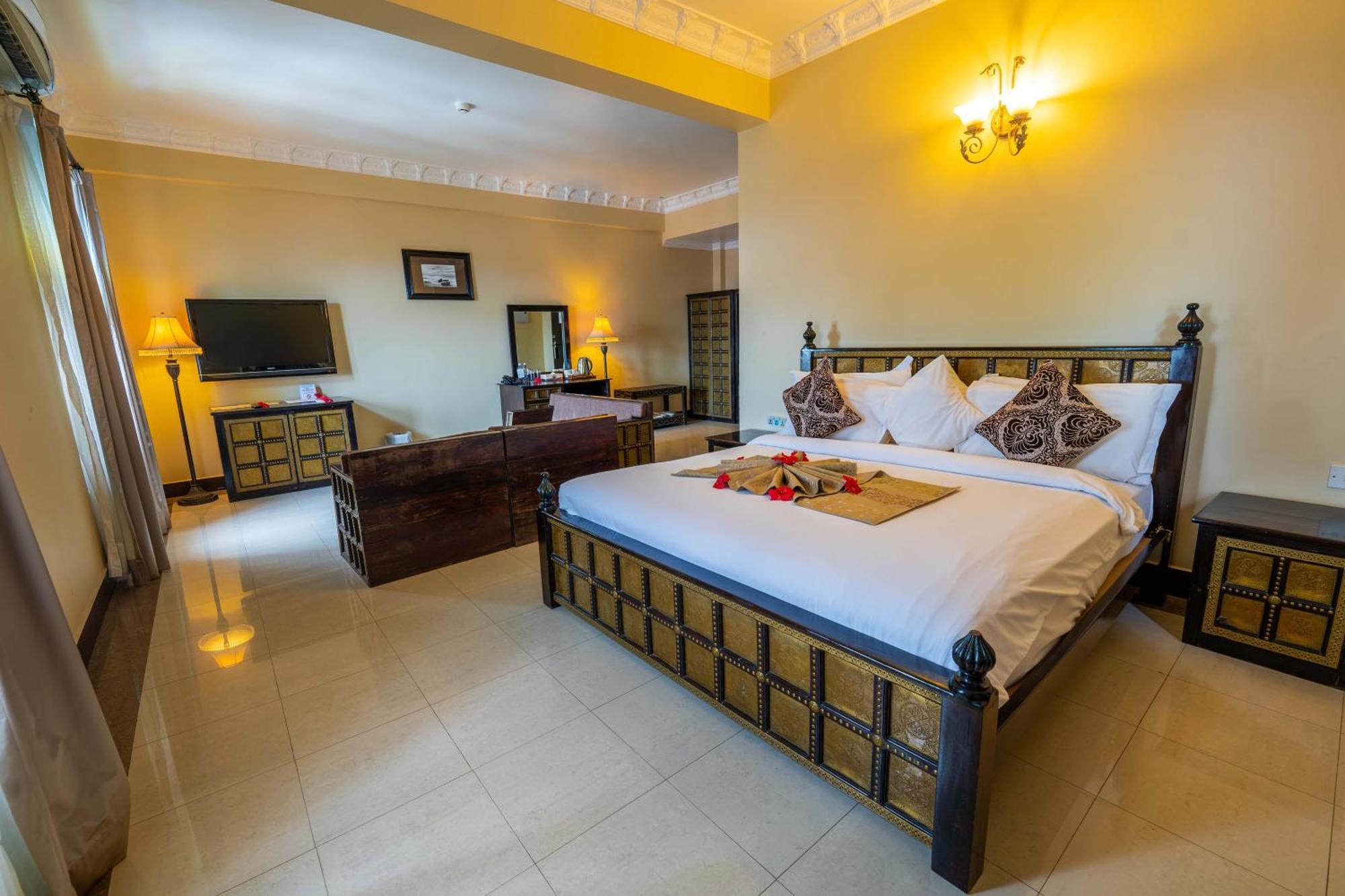 Golden Tulip Stone Town Boutique Hotel 4*
