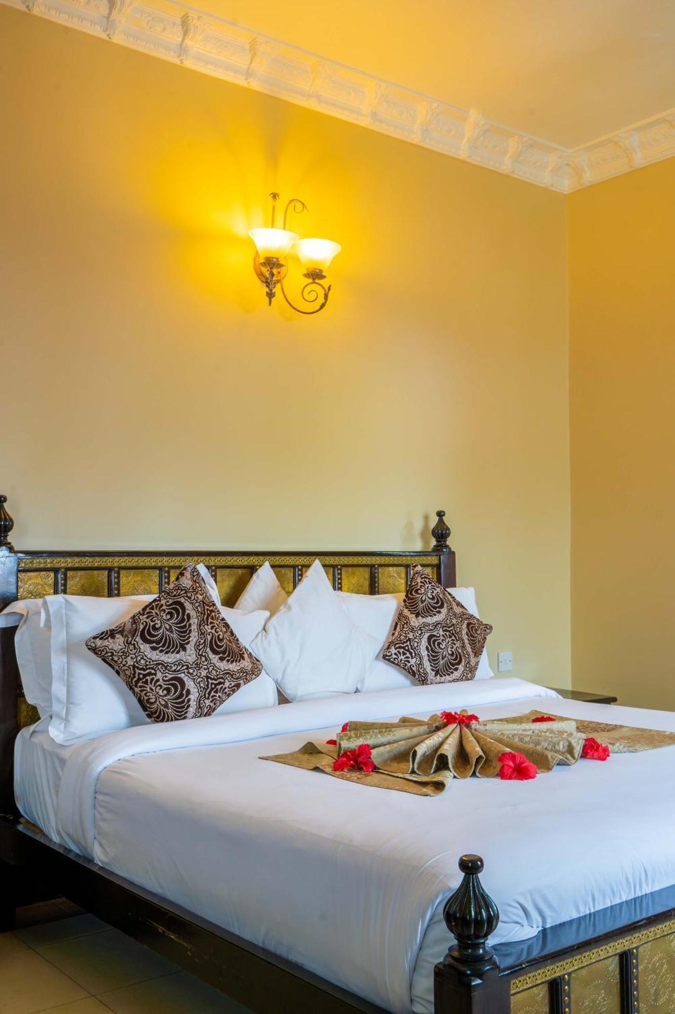 Golden Tulip Stone Town Boutique 4*